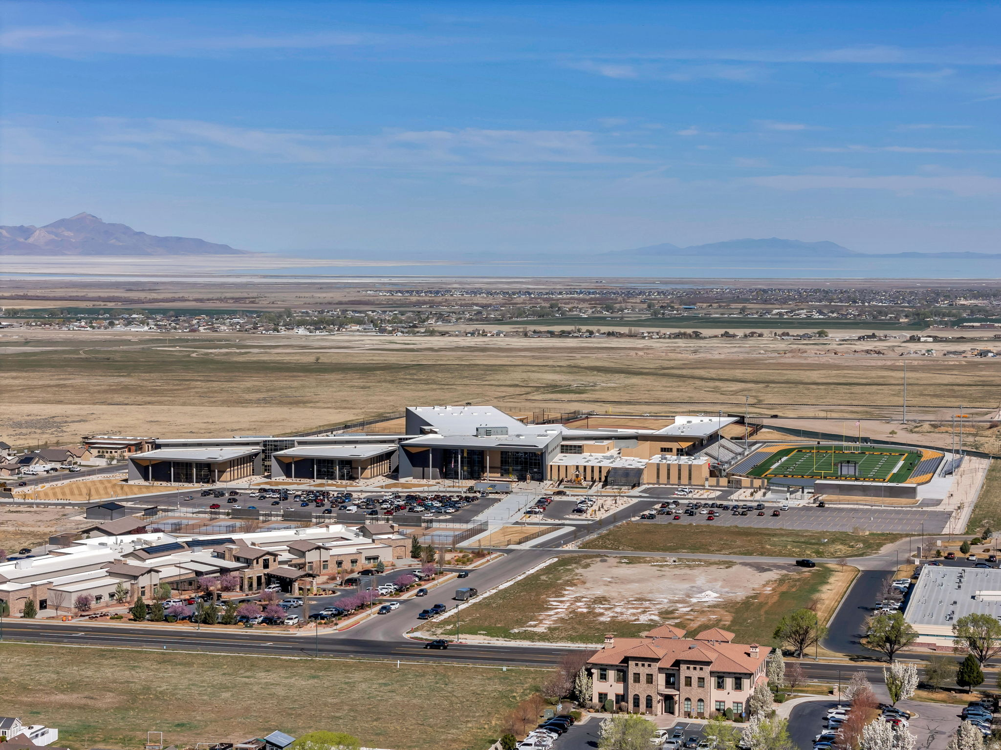 OVERLAKE - Residential