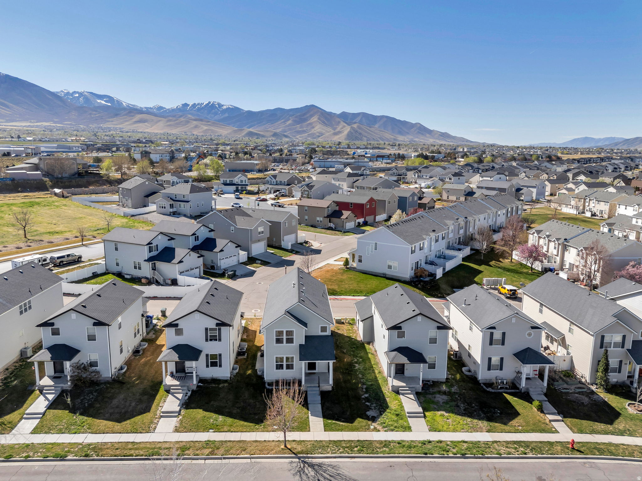 OVERLAKE - Residential