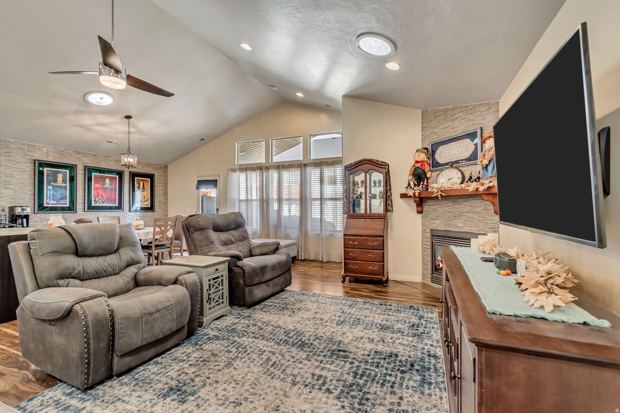 COLDSPRINGS VILLAGE - Residential