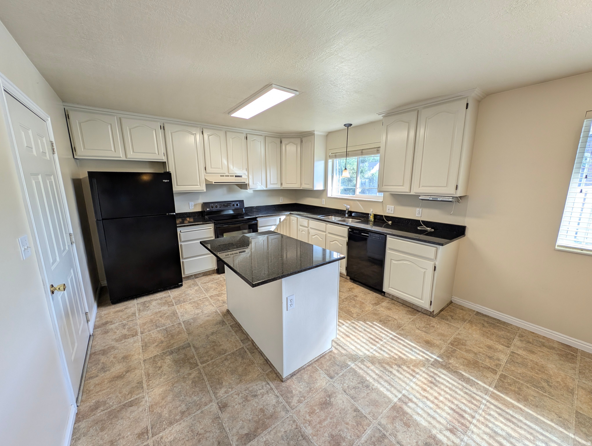 GREEN ACRES - Residential