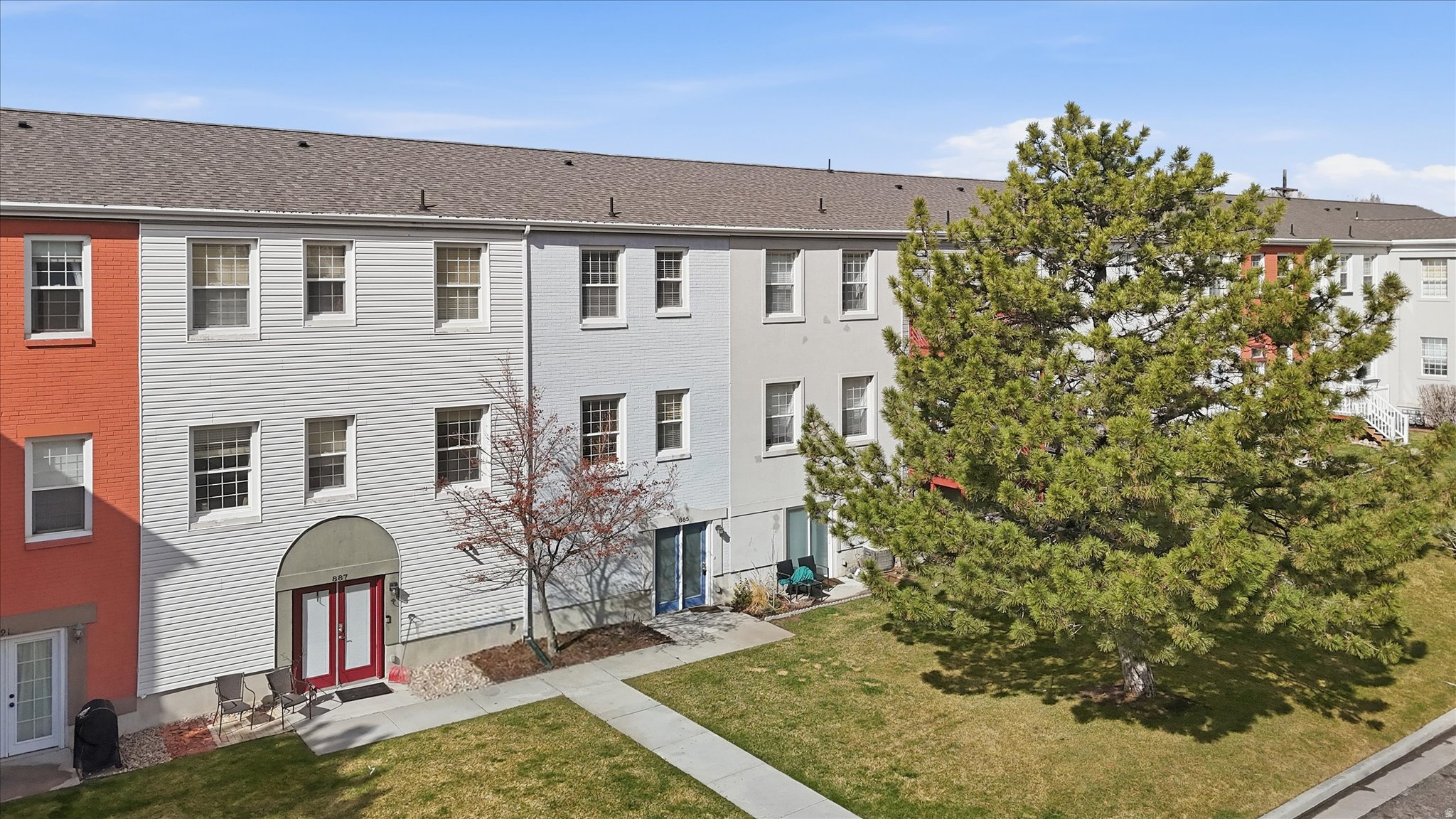 EAGLE VIEW - Residential