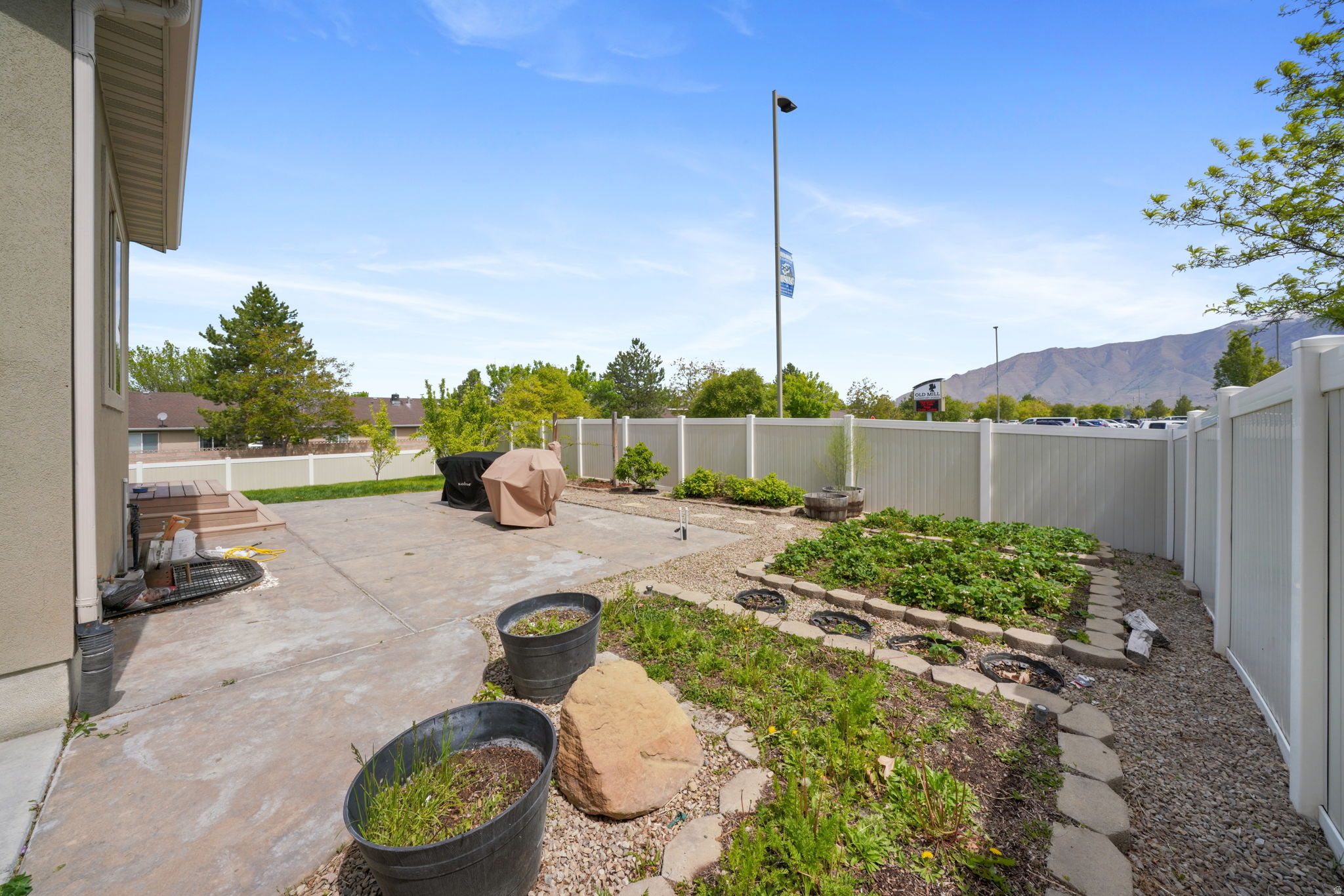 PICKET LANE II - Residential