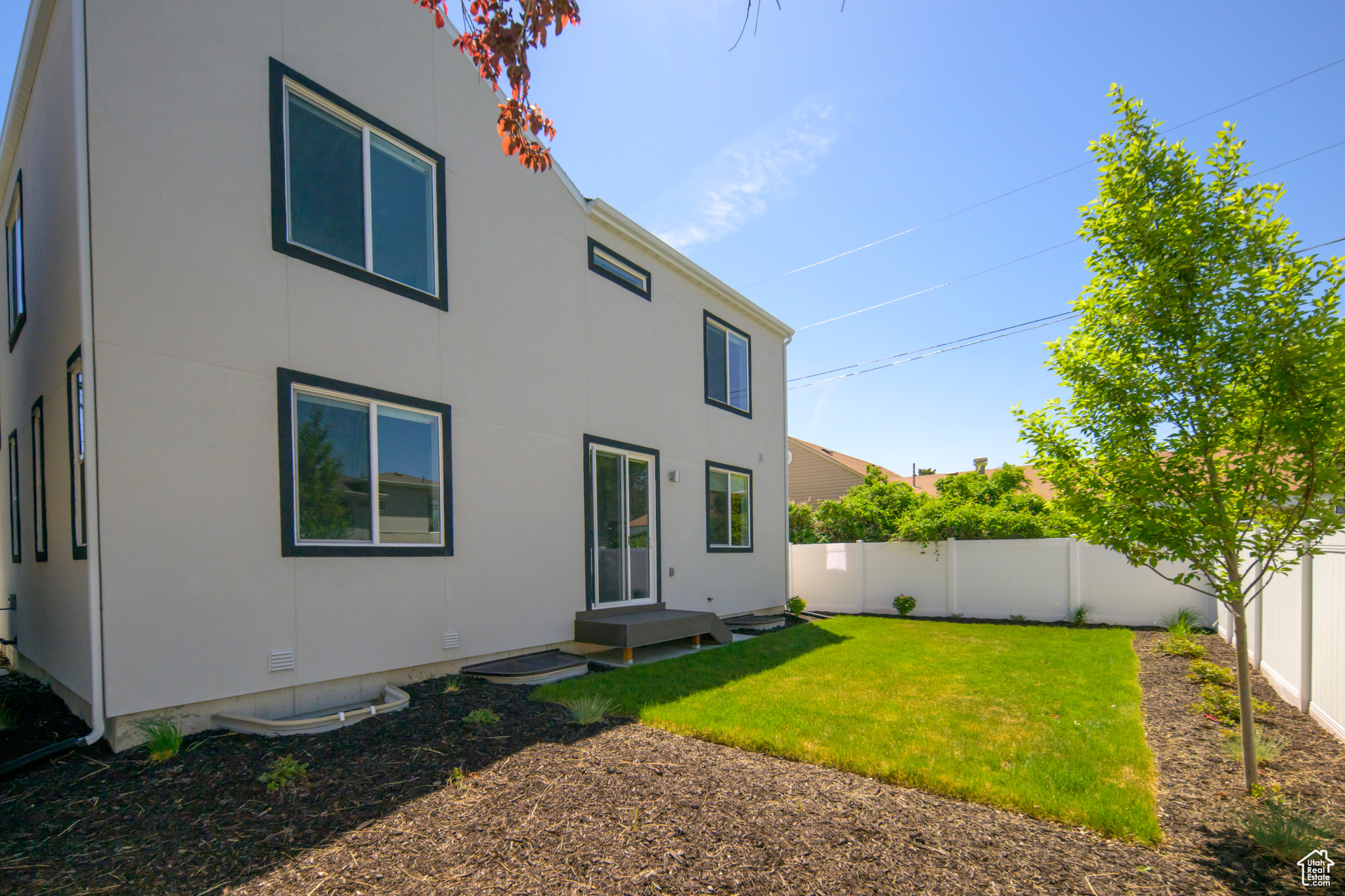 WATERSTONE - Residential