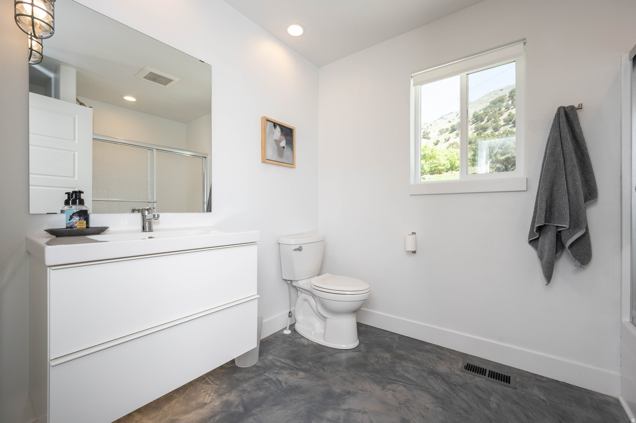 CASTLE HILLS - Residential