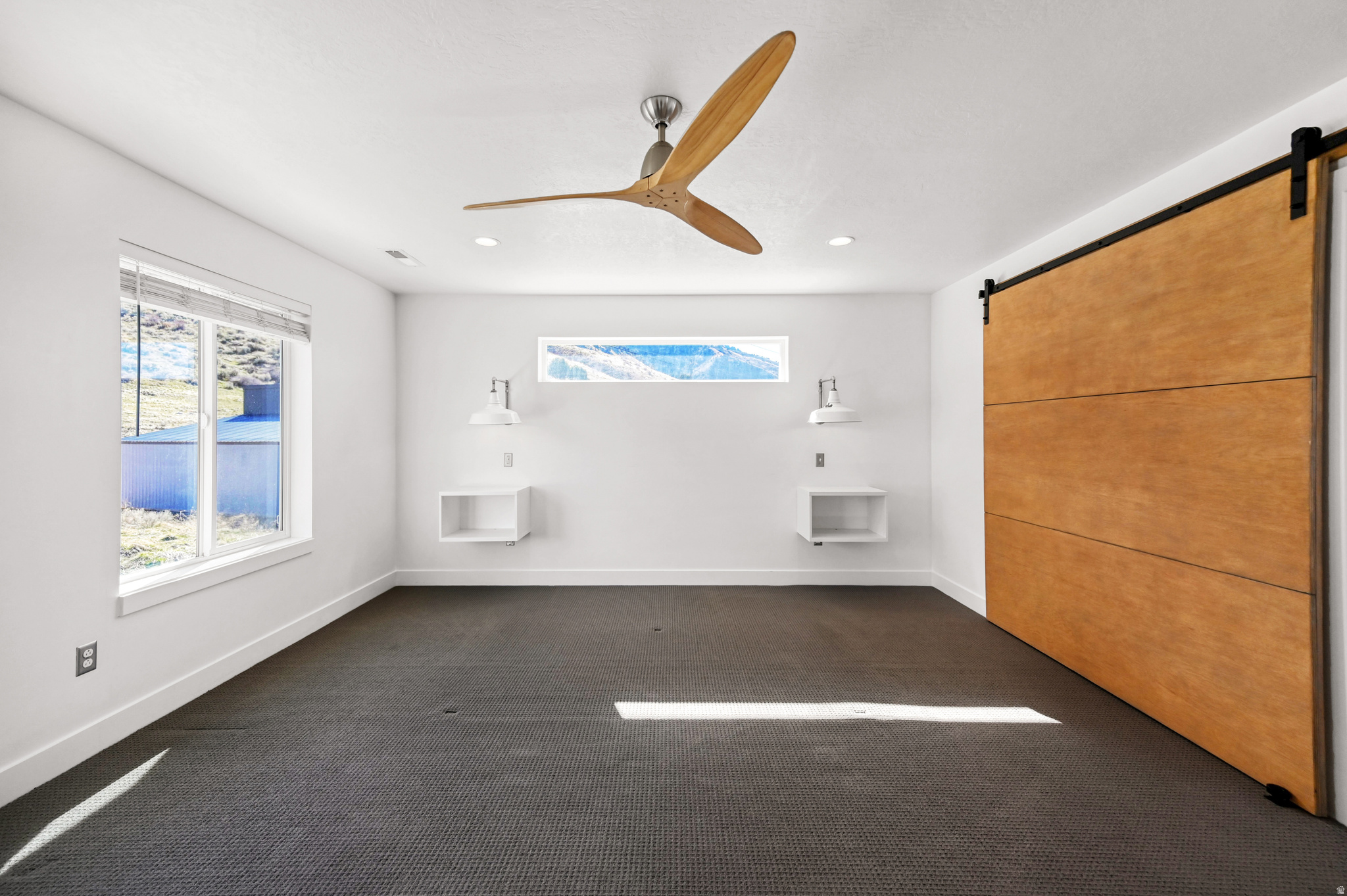 CASTLE HILLS - Residential