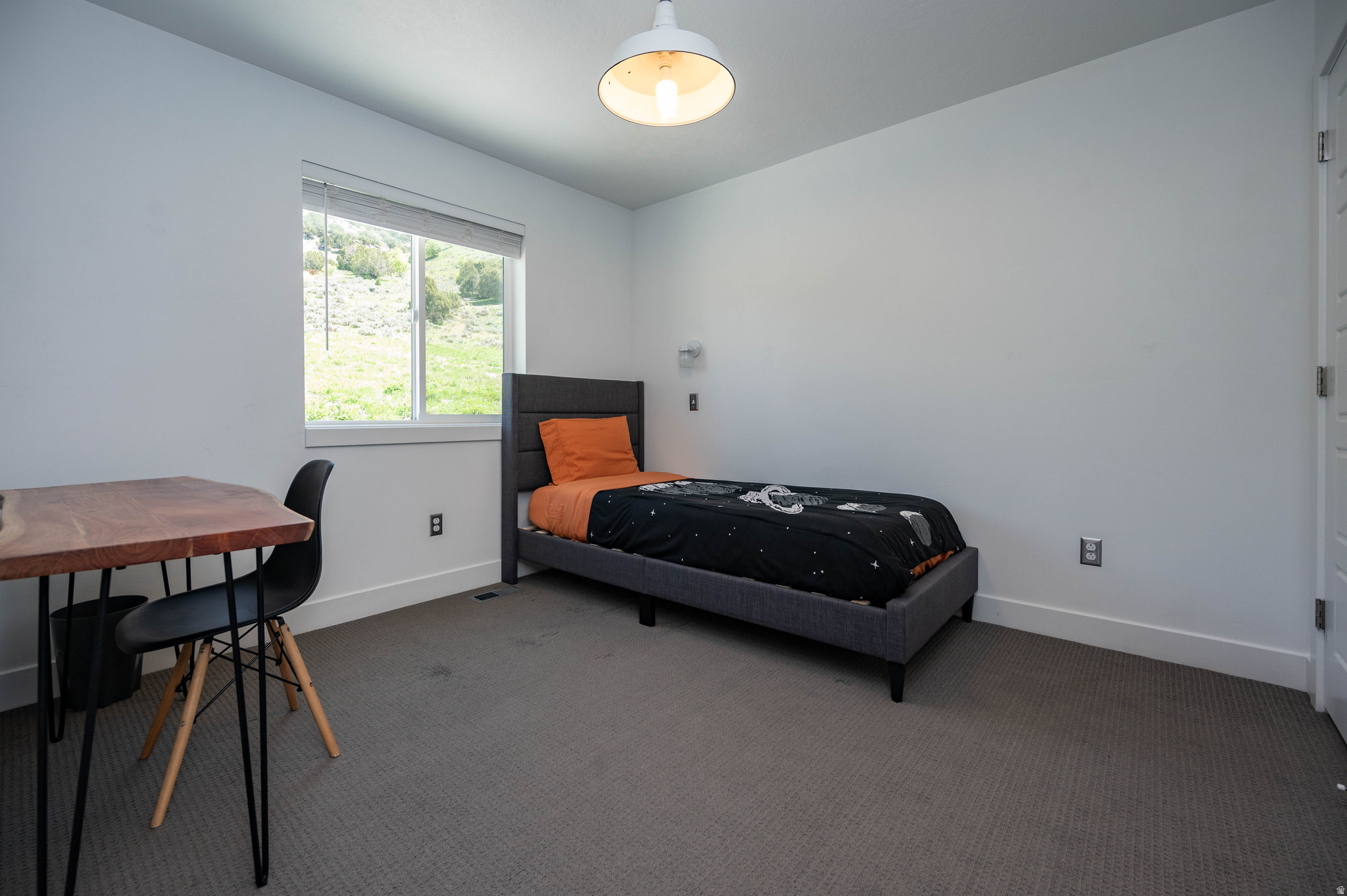 CASTLE HILLS - Residential