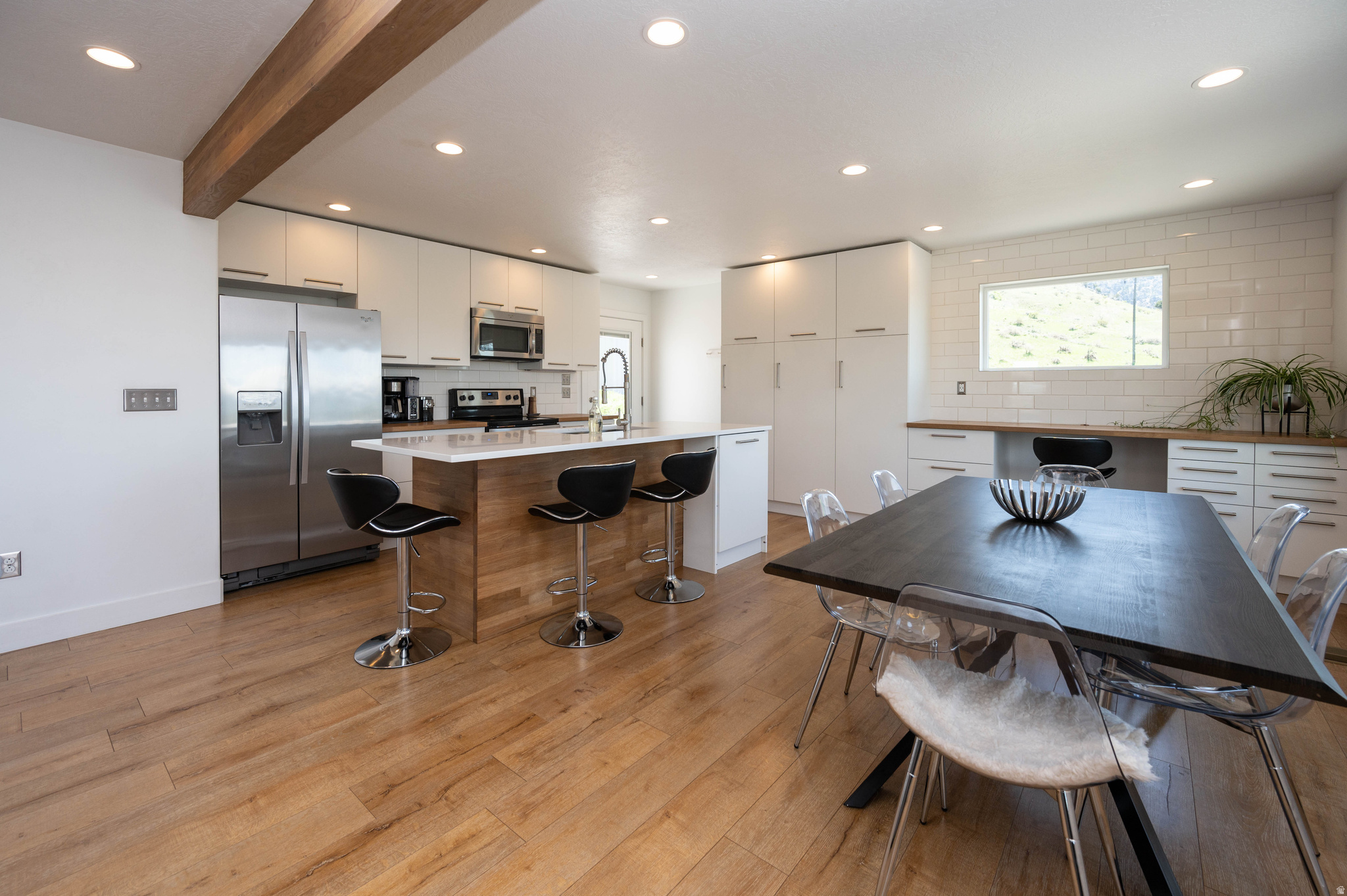 CASTLE HILLS - Residential