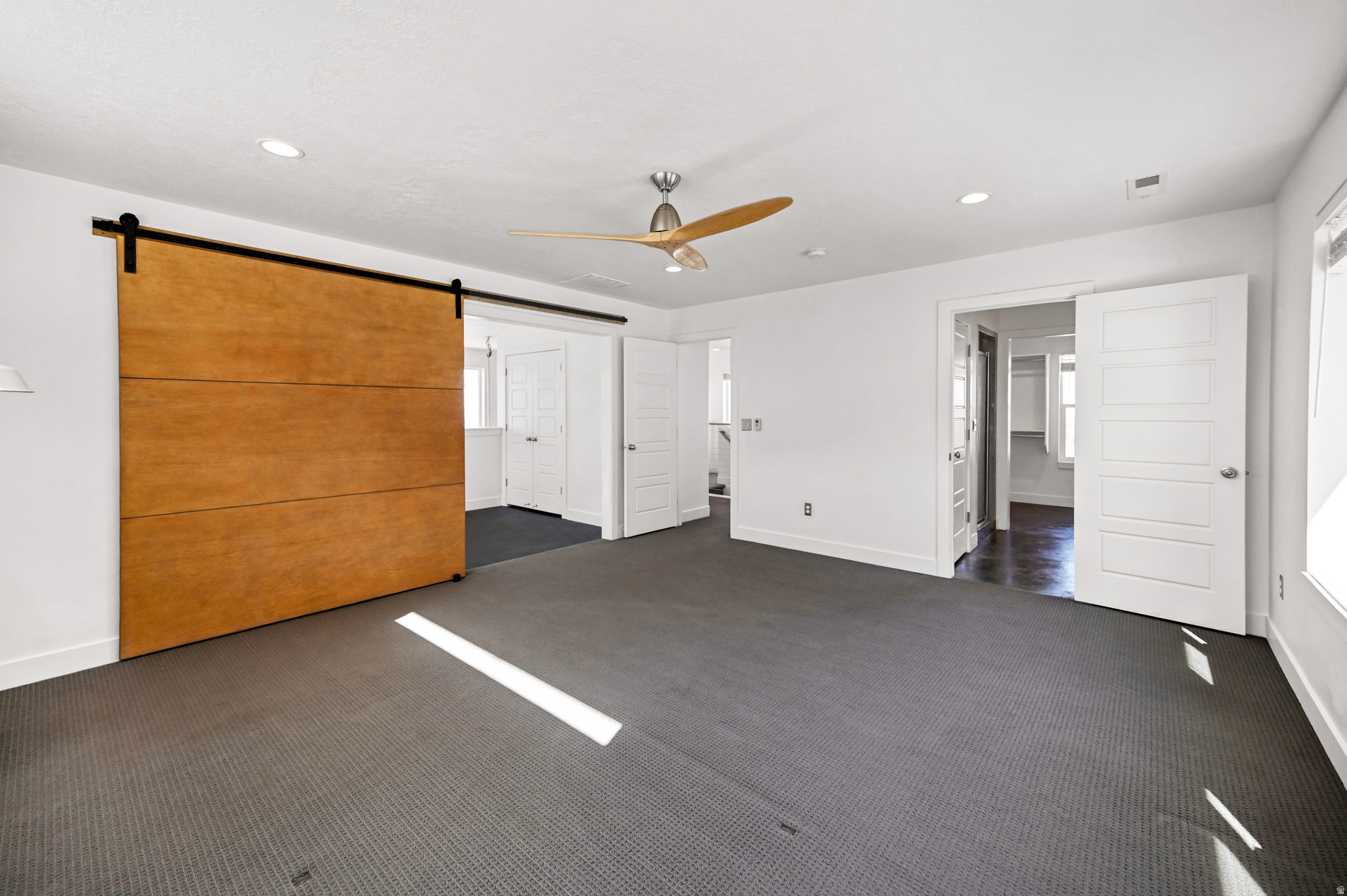 CASTLE HILLS - Residential