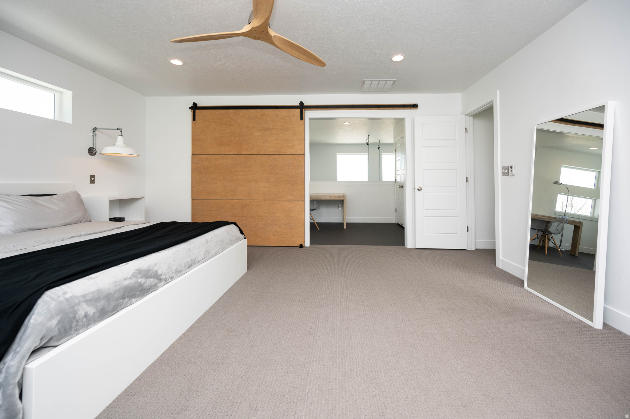 CASTLE HILLS - Residential