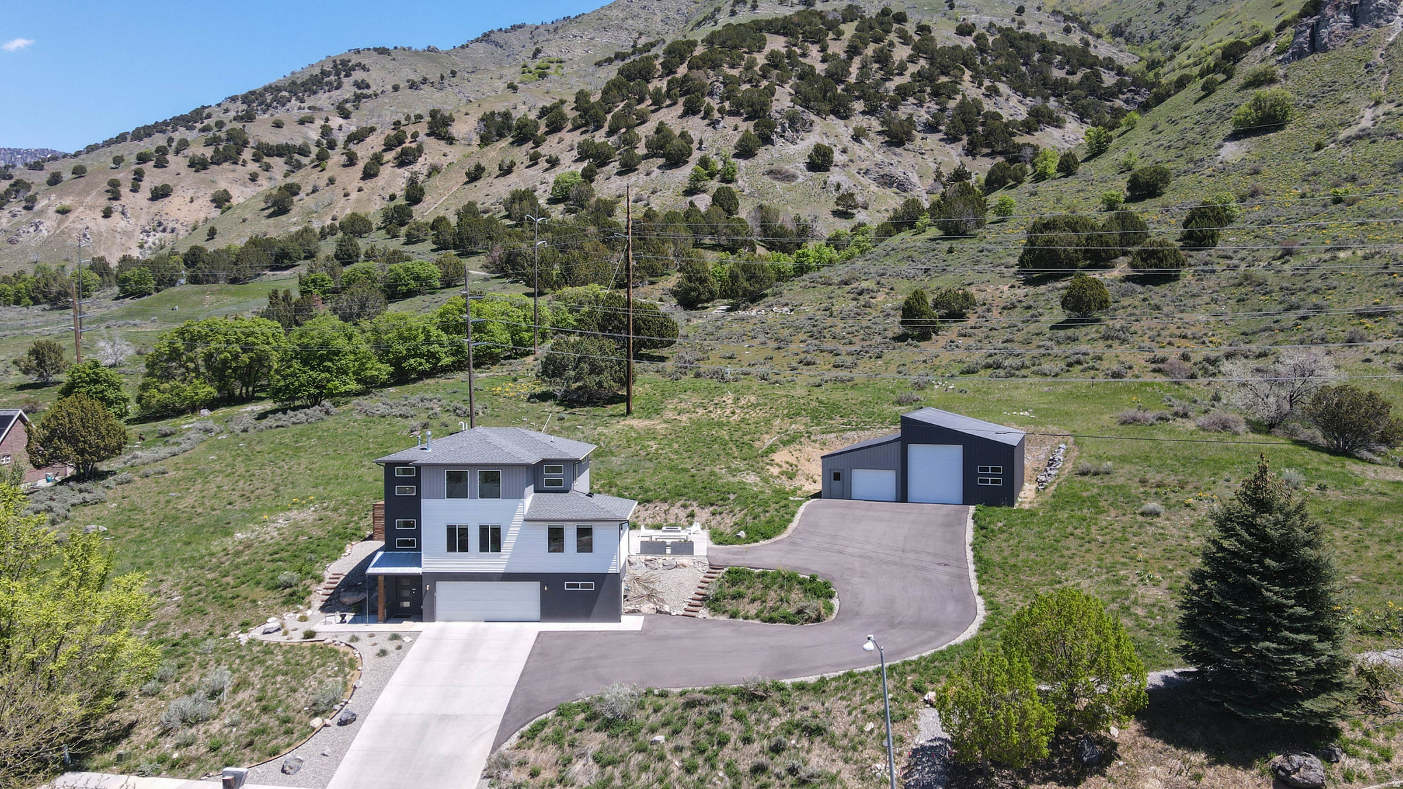 CASTLE HILLS - Residential