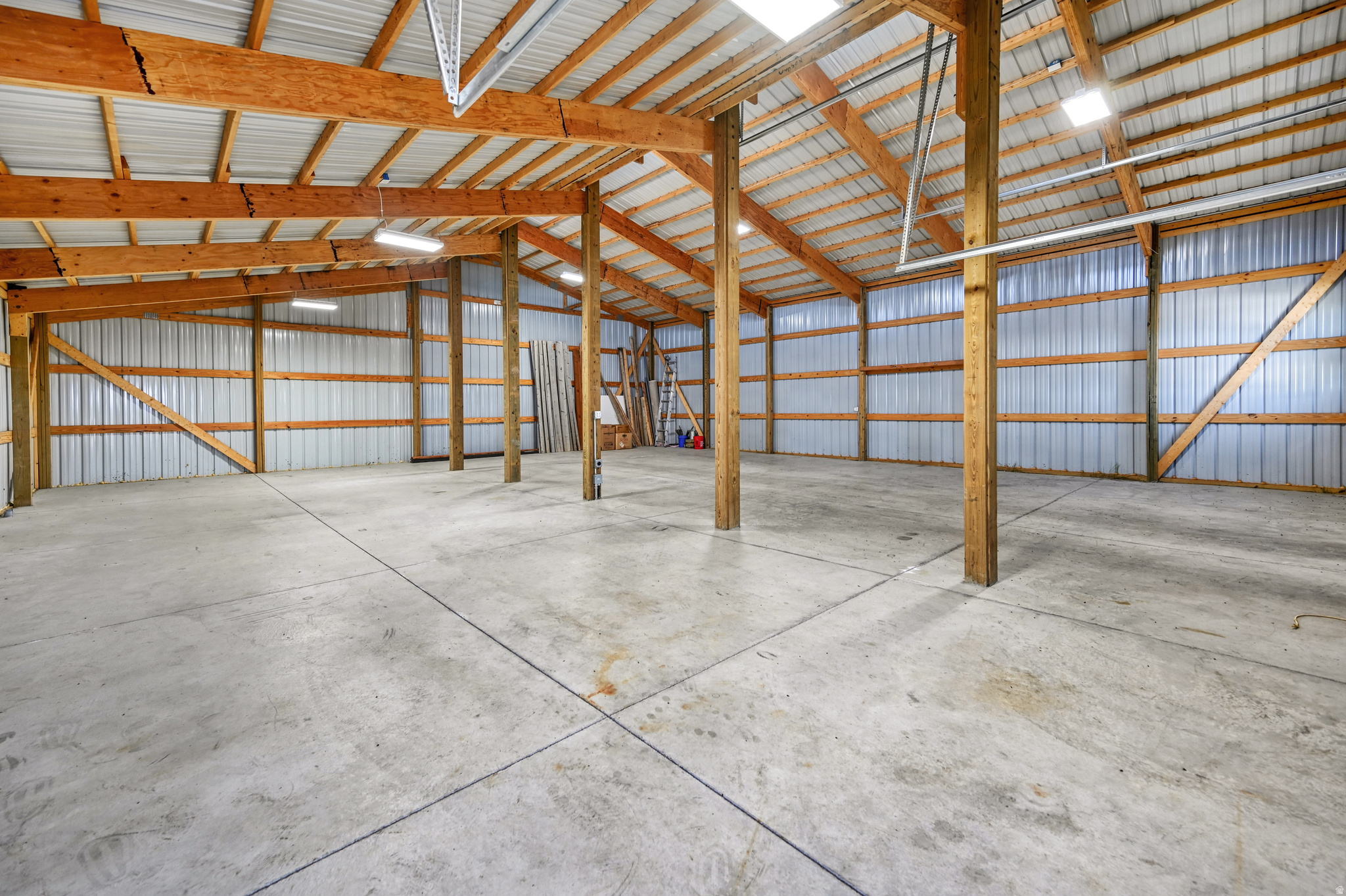 CASTLE HILLS - Residential