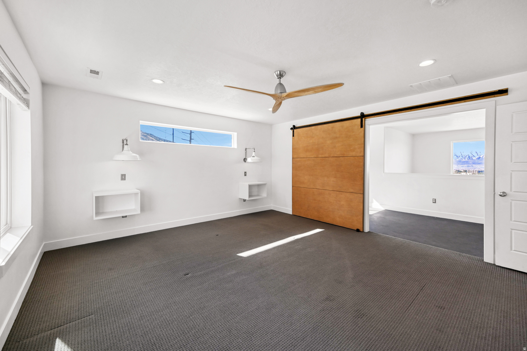 CASTLE HILLS - Residential