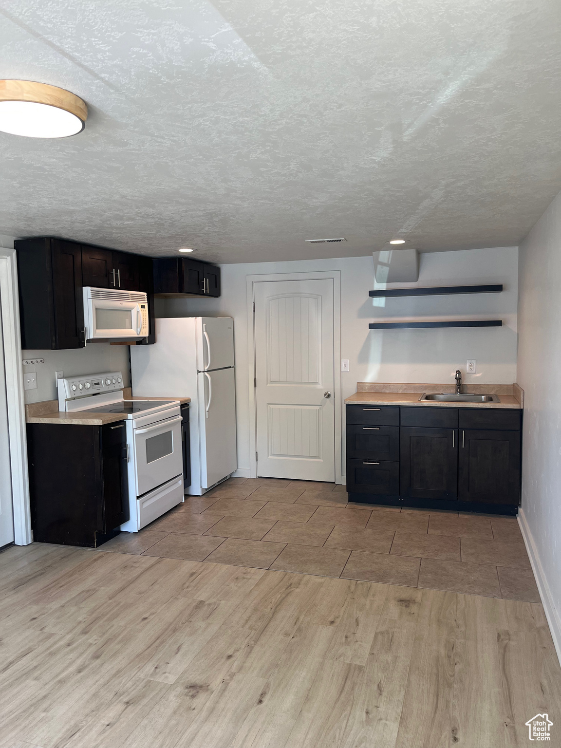 WESTLAKE - Residential