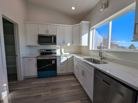 Tiny photo for 859 W CHAMBERLAIN DR, Kanab, UT 84741 (MLS # 2135898)