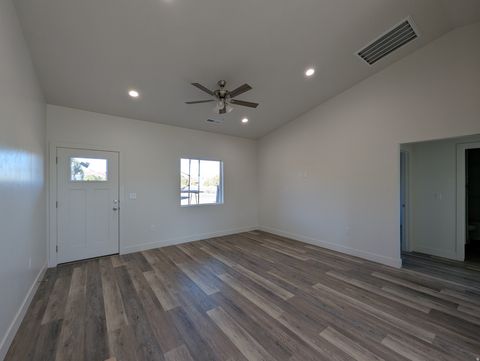 Tiny photo for 859 W CHAMBERLAIN DR, Kanab, UT 84741 (MLS # 2135898)