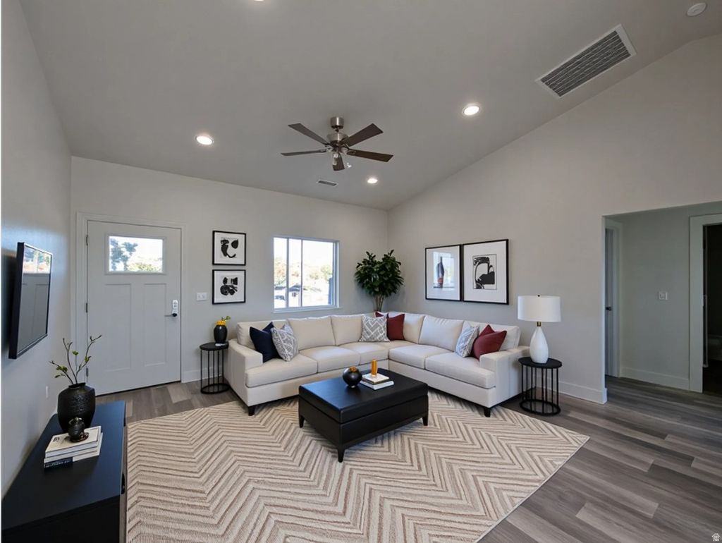 Photo of 859 W CHAMBERLAIN DR, Kanab, UT 84741 (MLS # 2135898)