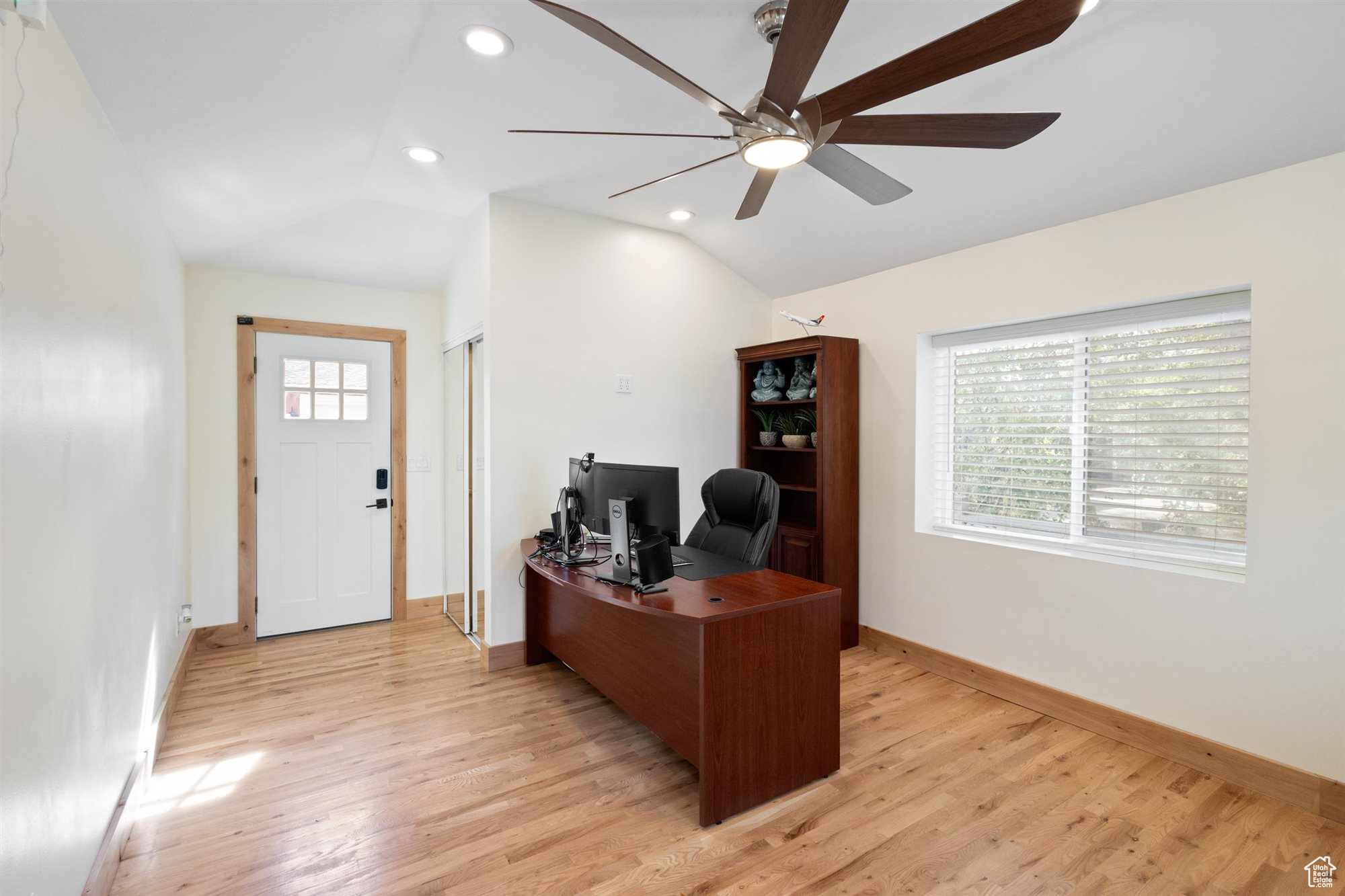 TWIN PEAKS - Residential