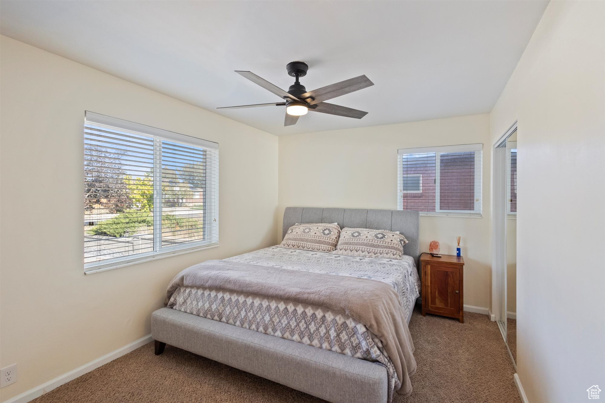 TWIN PEAKS - Residential