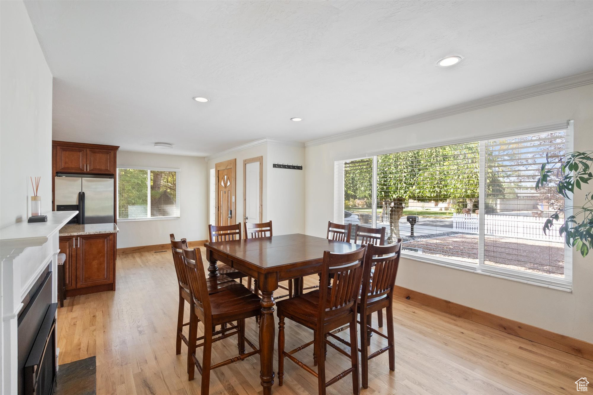 TWIN PEAKS - Residential