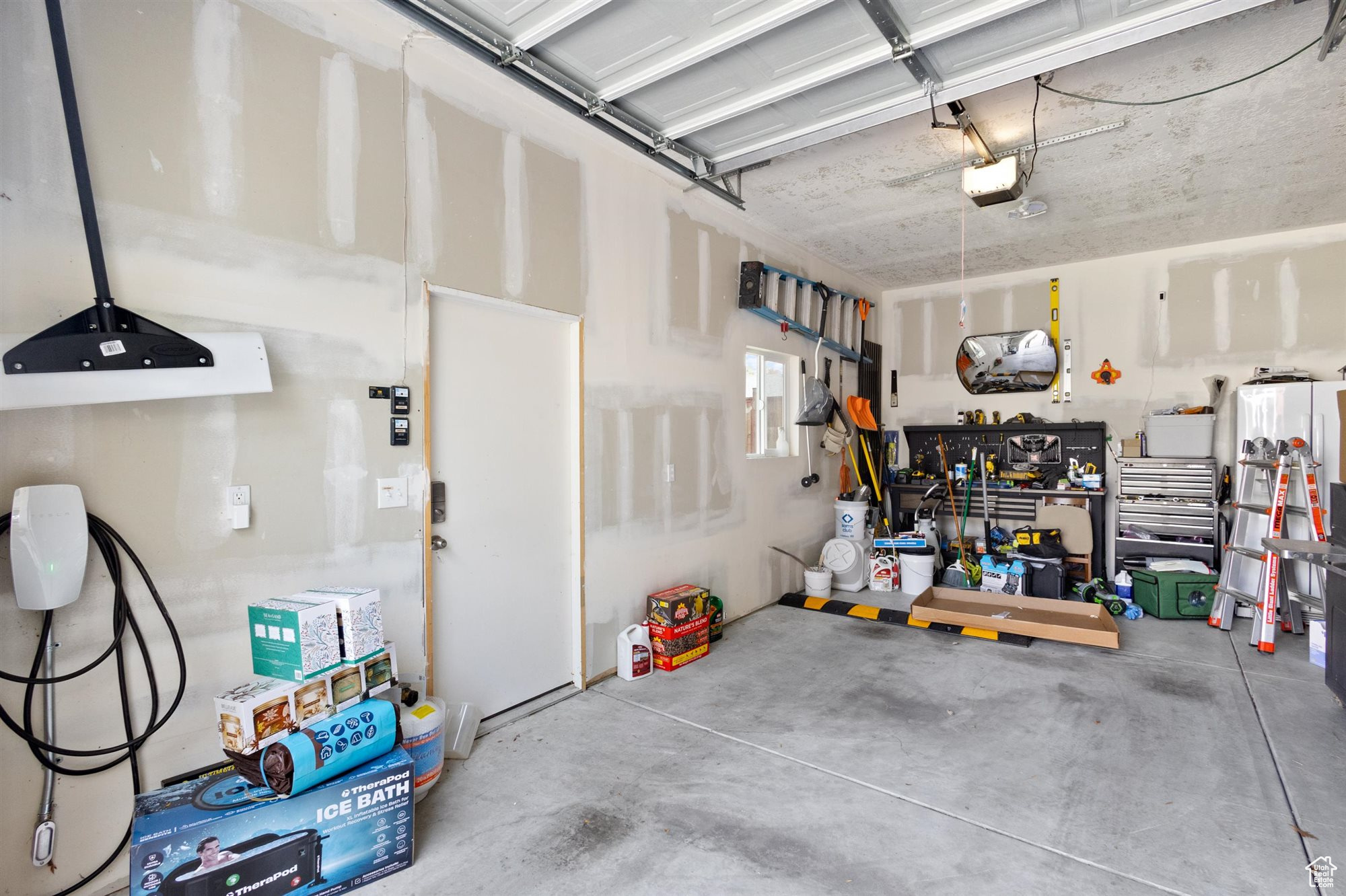 TWIN PEAKS - Residential