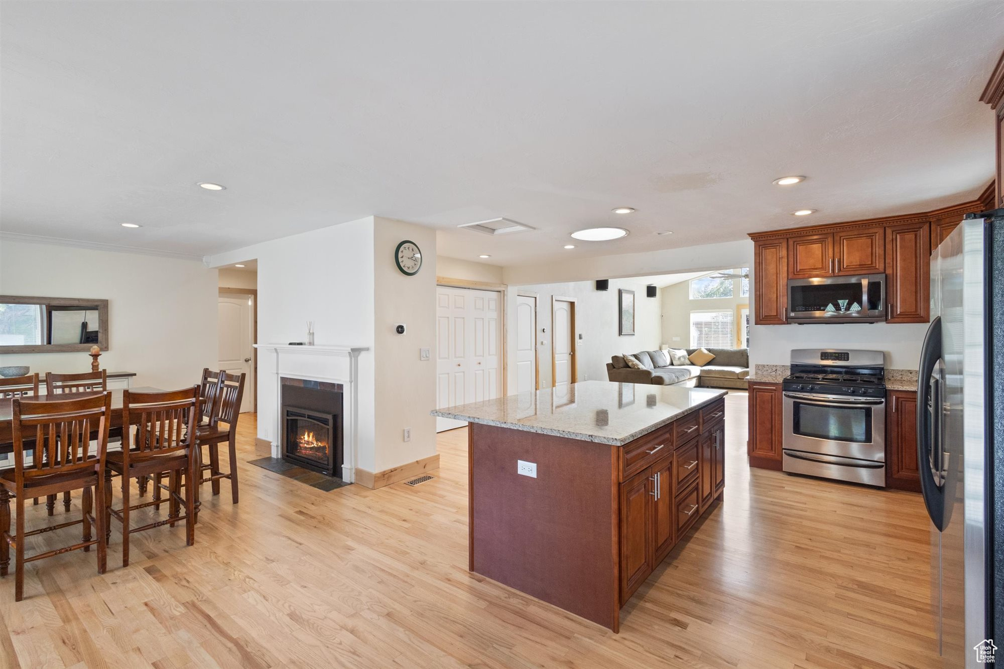 TWIN PEAKS - Residential