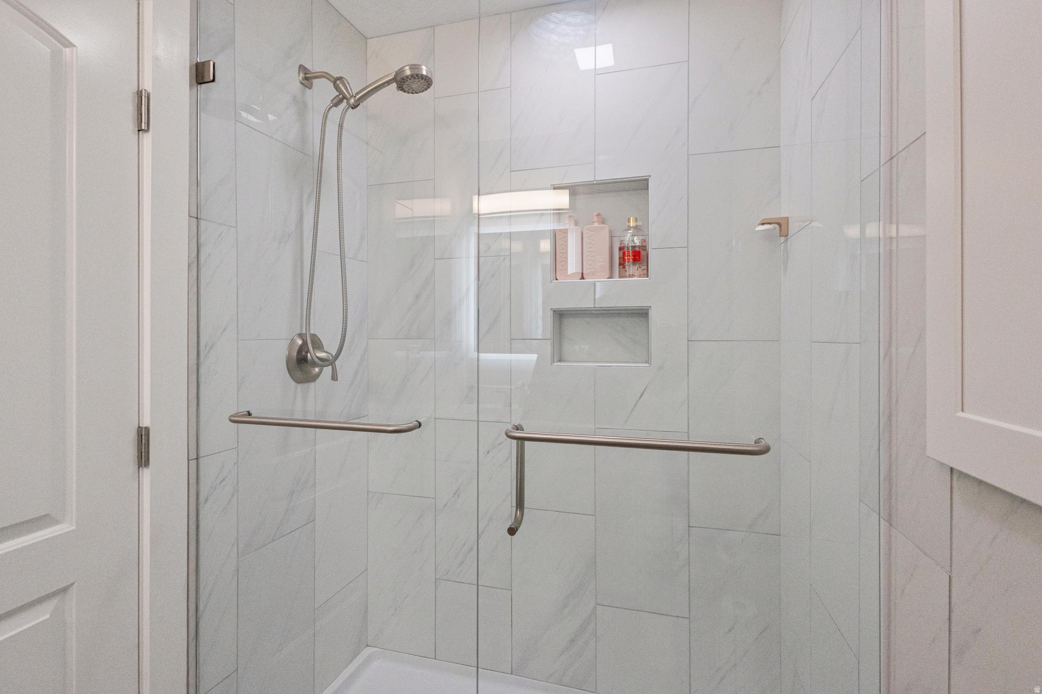 TWIN PEAKS - Residential