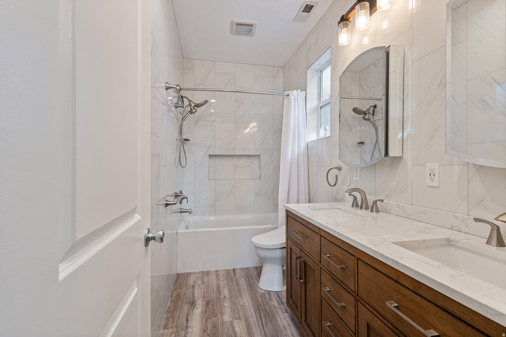 TWIN PEAKS - Residential