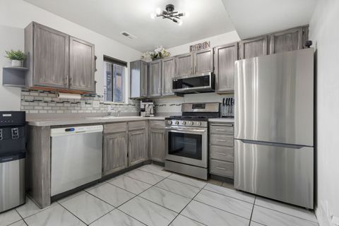Tiny photo for 164 N 400 W #10, Provo, UT 84601 (MLS # 2150056)
