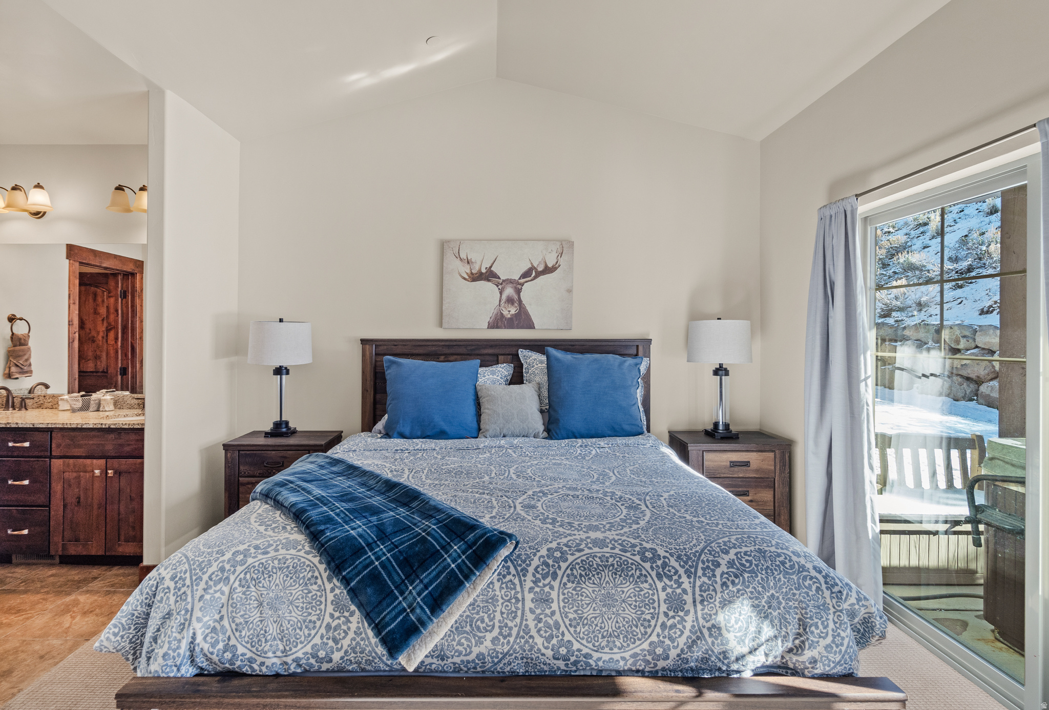 IROQUOIS - Residential