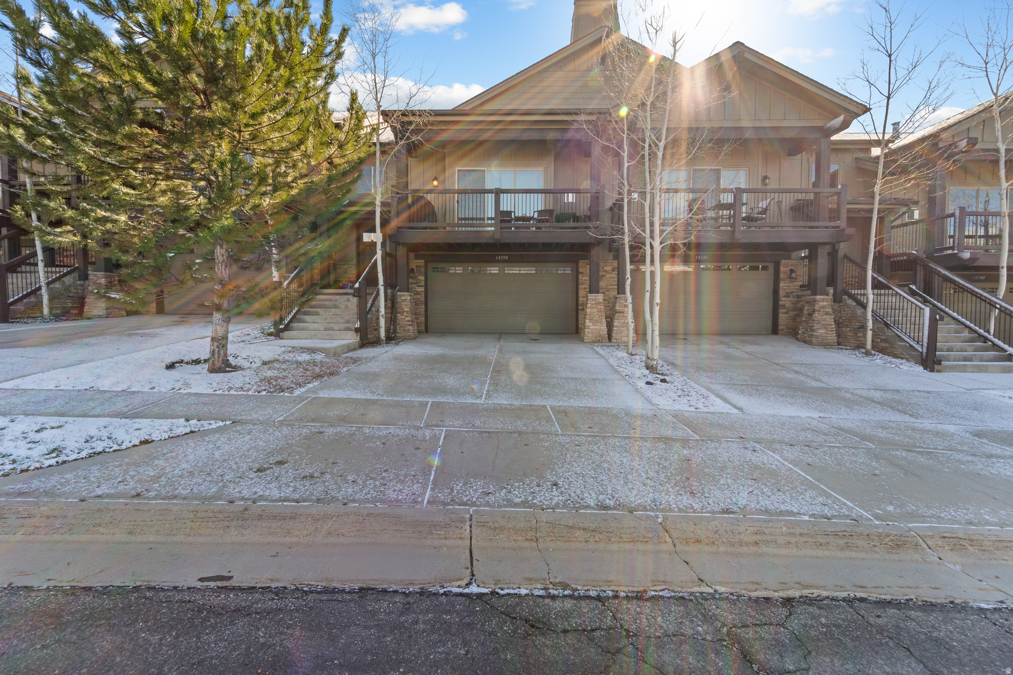 IROQUOIS - Residential