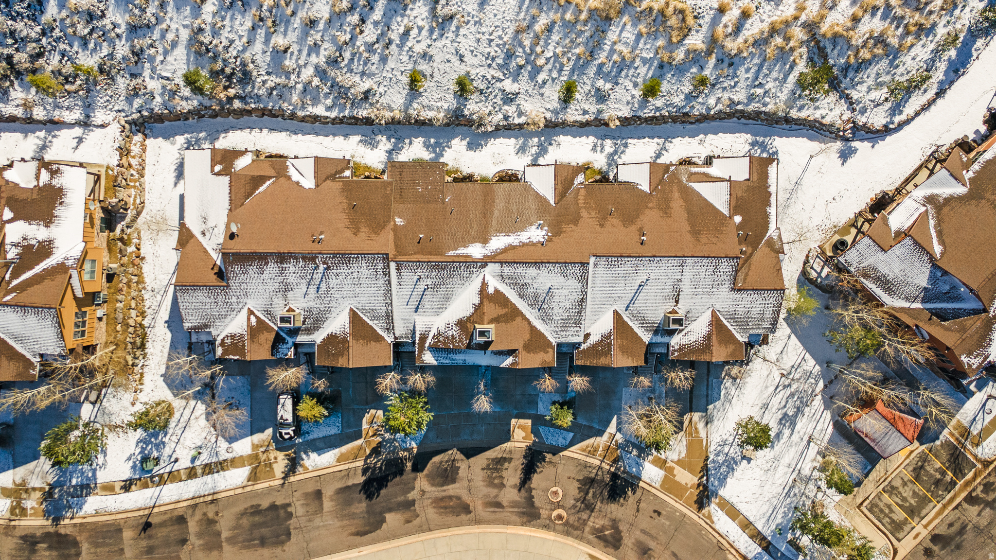 IROQUOIS - Residential