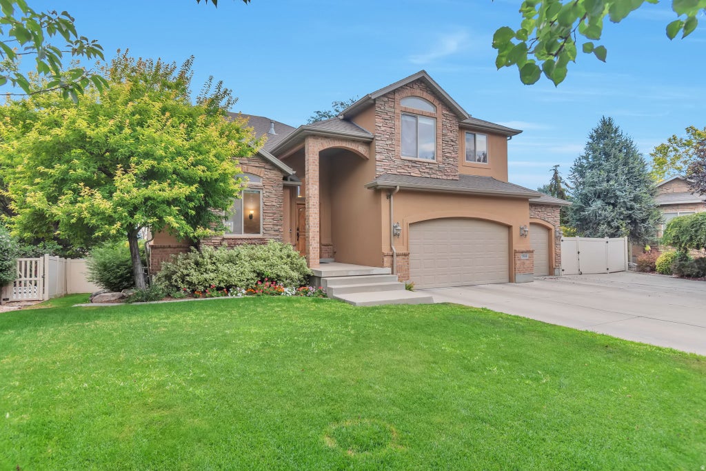 Photo of 3544 W VIA BELLO CT, South Jordan, UT 84095 (MLS # 2174788)