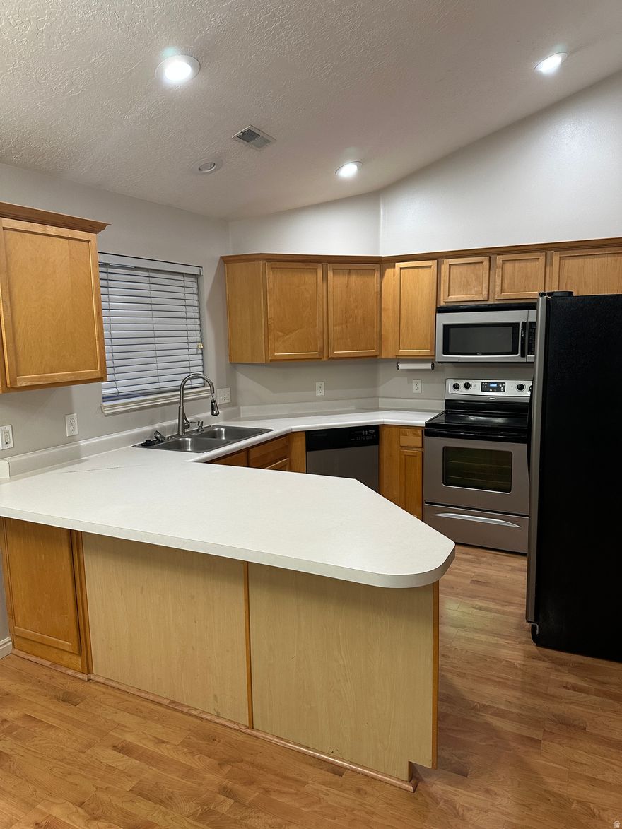 Welcome home! This top level condo in highly desirable Chambery is perfect if you're looking for convenience, great location, and amenities! Top level means vaulted ceilings adding to the spacious feeling and no footsteps noises coming from above neighbors! Easy access to I-15, UVU, shopping, restaurants and more! Established community features a pool, fitness center, playgrounds and covered parking. Ideal as an investment with tenants in place through April, or owner-occupy and live the dream!