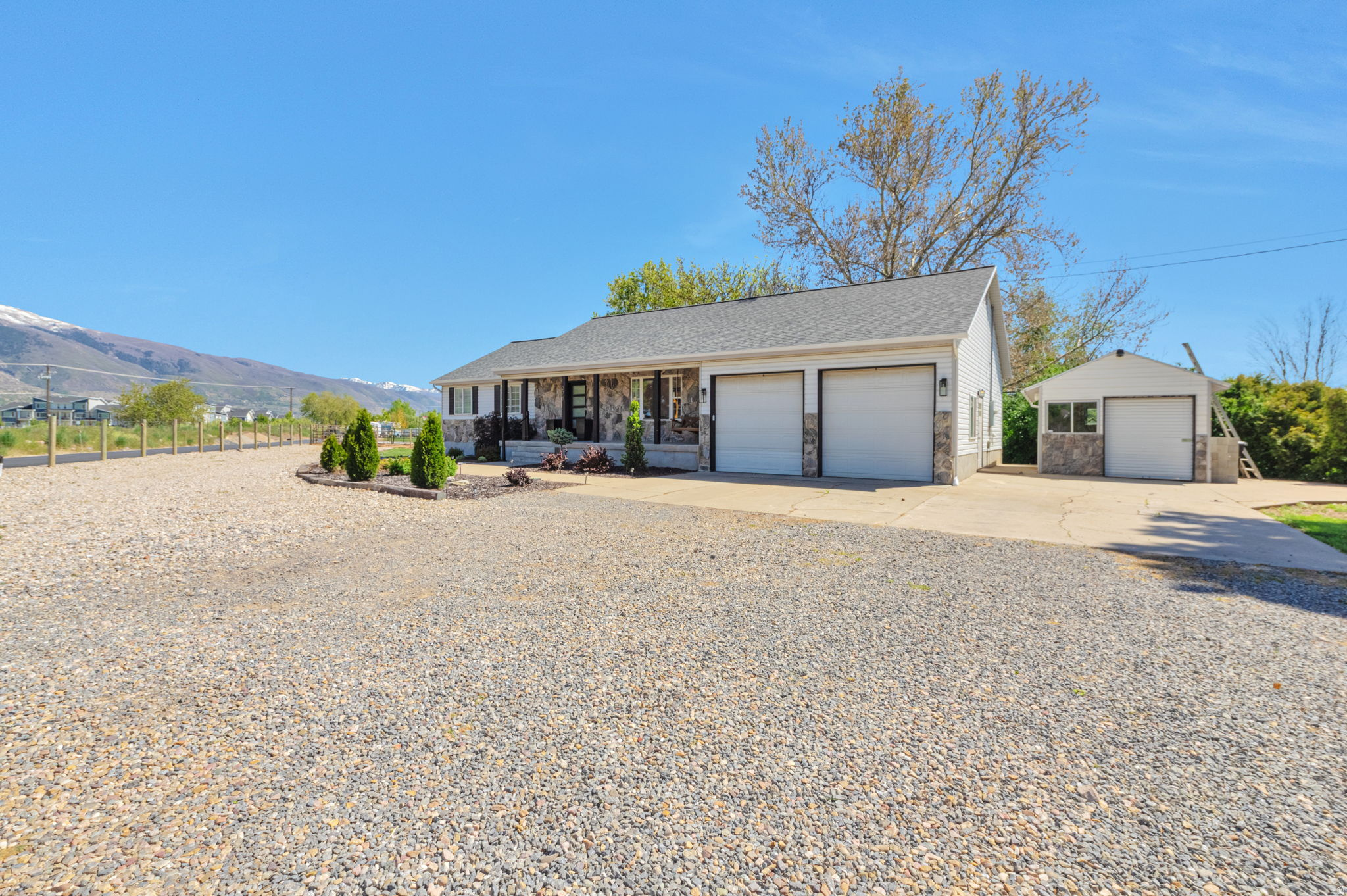 KINGSVIEW ESTATES - Residential