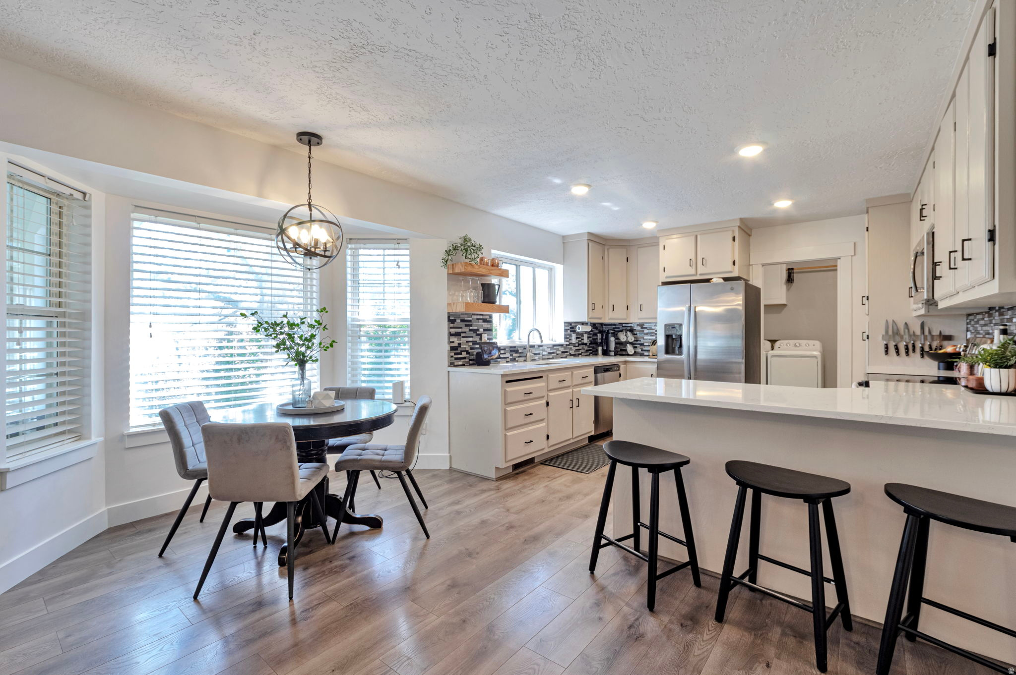 KINGSVIEW ESTATES - Residential