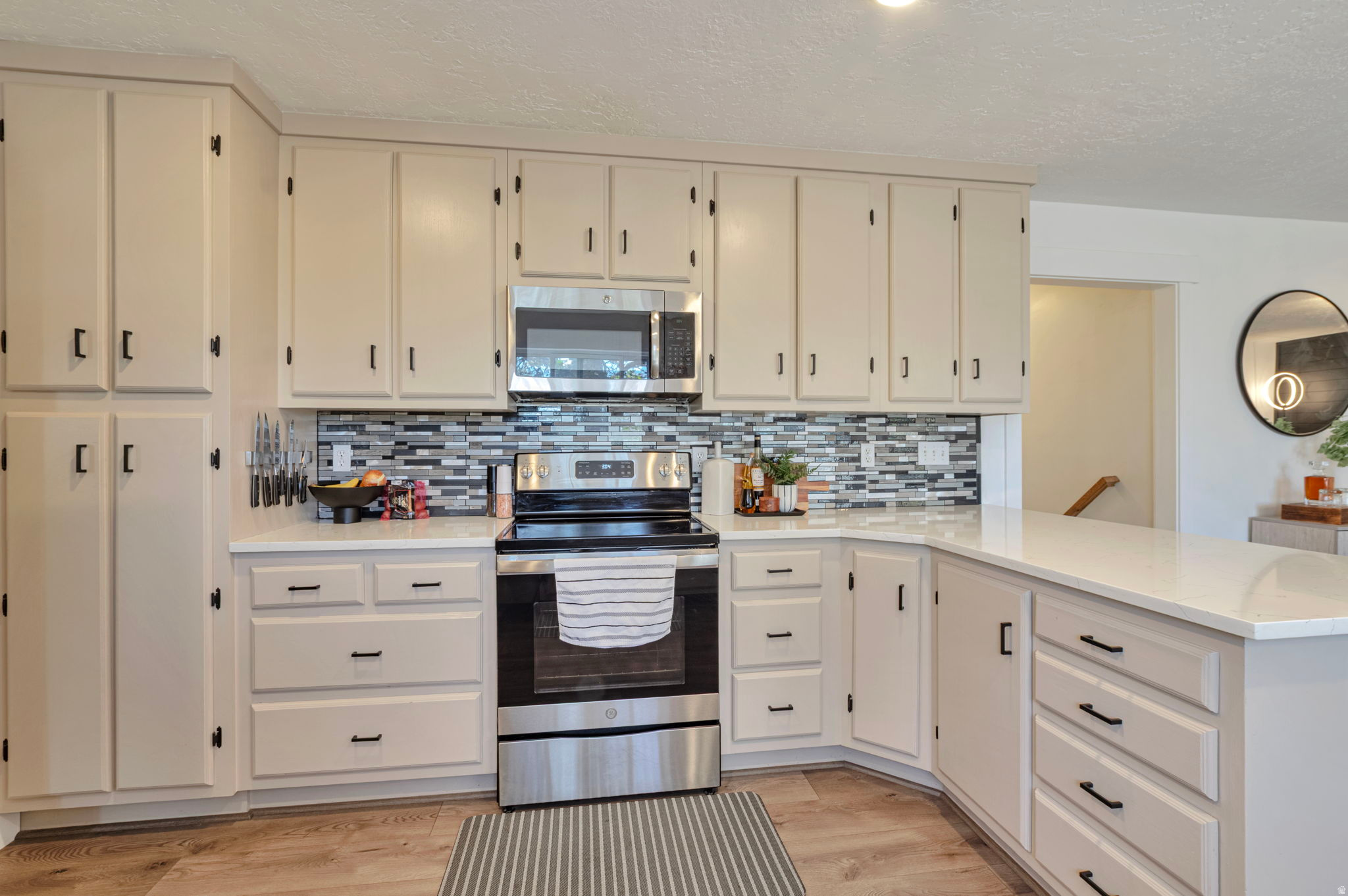 KINGSVIEW ESTATES - Residential