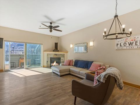 Condo For Sale - 1684 W Fox Hollow Ln #H12<br/> Summit County, Park City, UT 84098