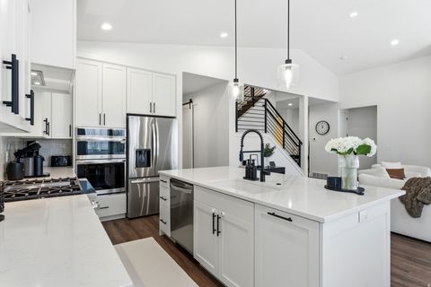 Tiny photo for 8569 S ROUND STONE CV #8, Sandy, UT 84094 (MLS # 2139320)