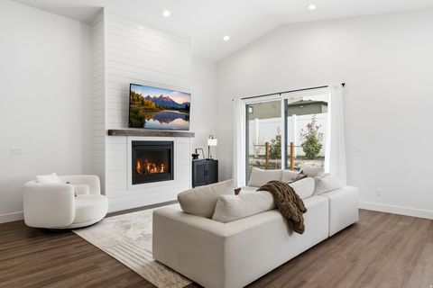 Tiny photo for 8569 S ROUND STONE CV #8, Sandy, UT 84094 (MLS # 2139320)