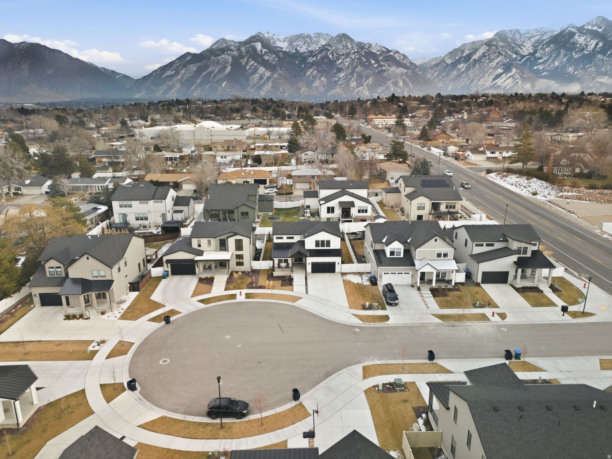 PEBBLE HILLS - Residential