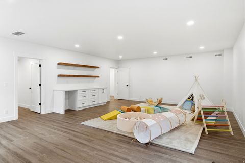 Tiny photo for 8569 S ROUND STONE CV #8, Sandy, UT 84094 (MLS # 2139320)