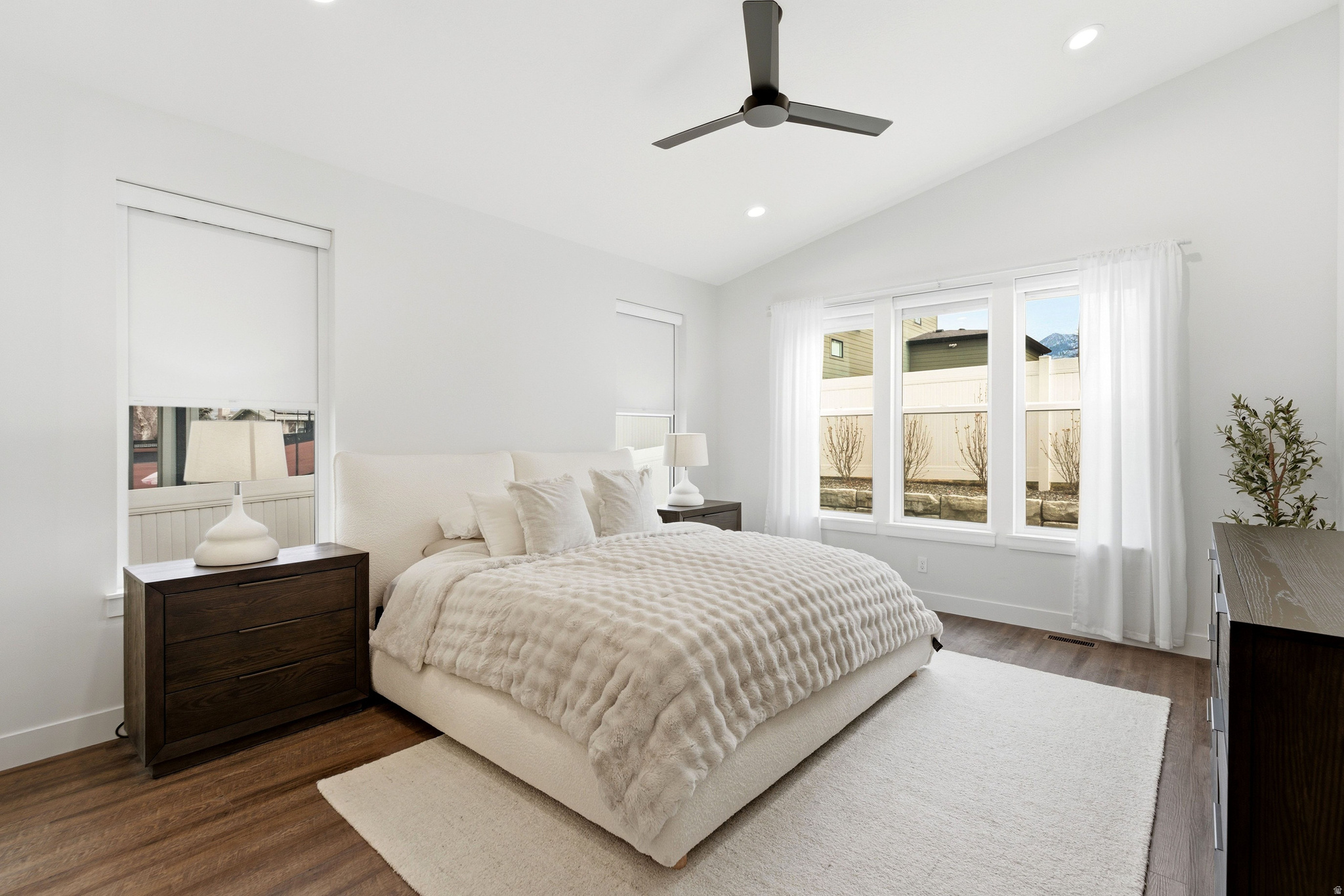 PEBBLE HILLS - Residential