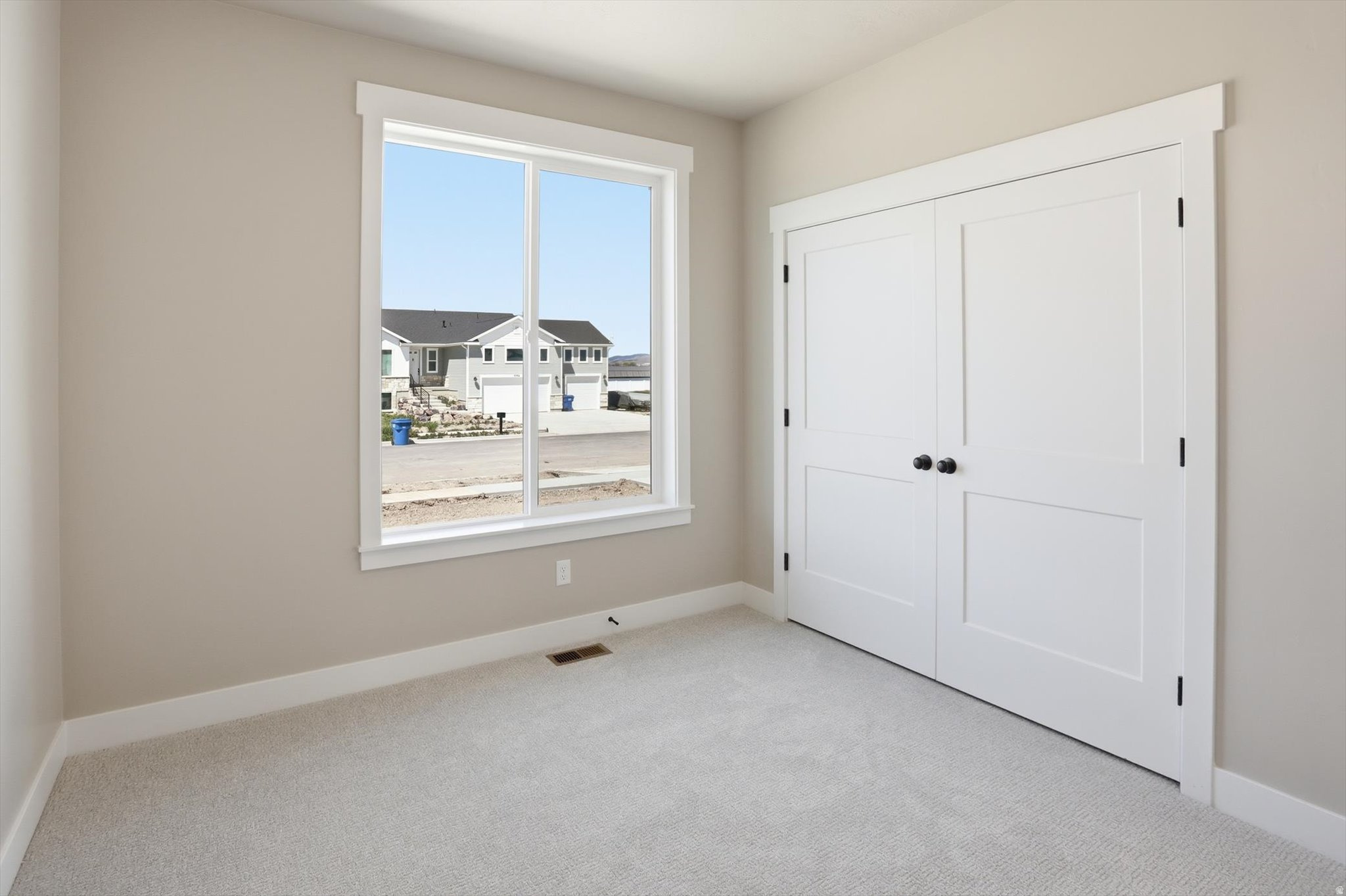 ESTATES AT RIVERVIEW - Residential