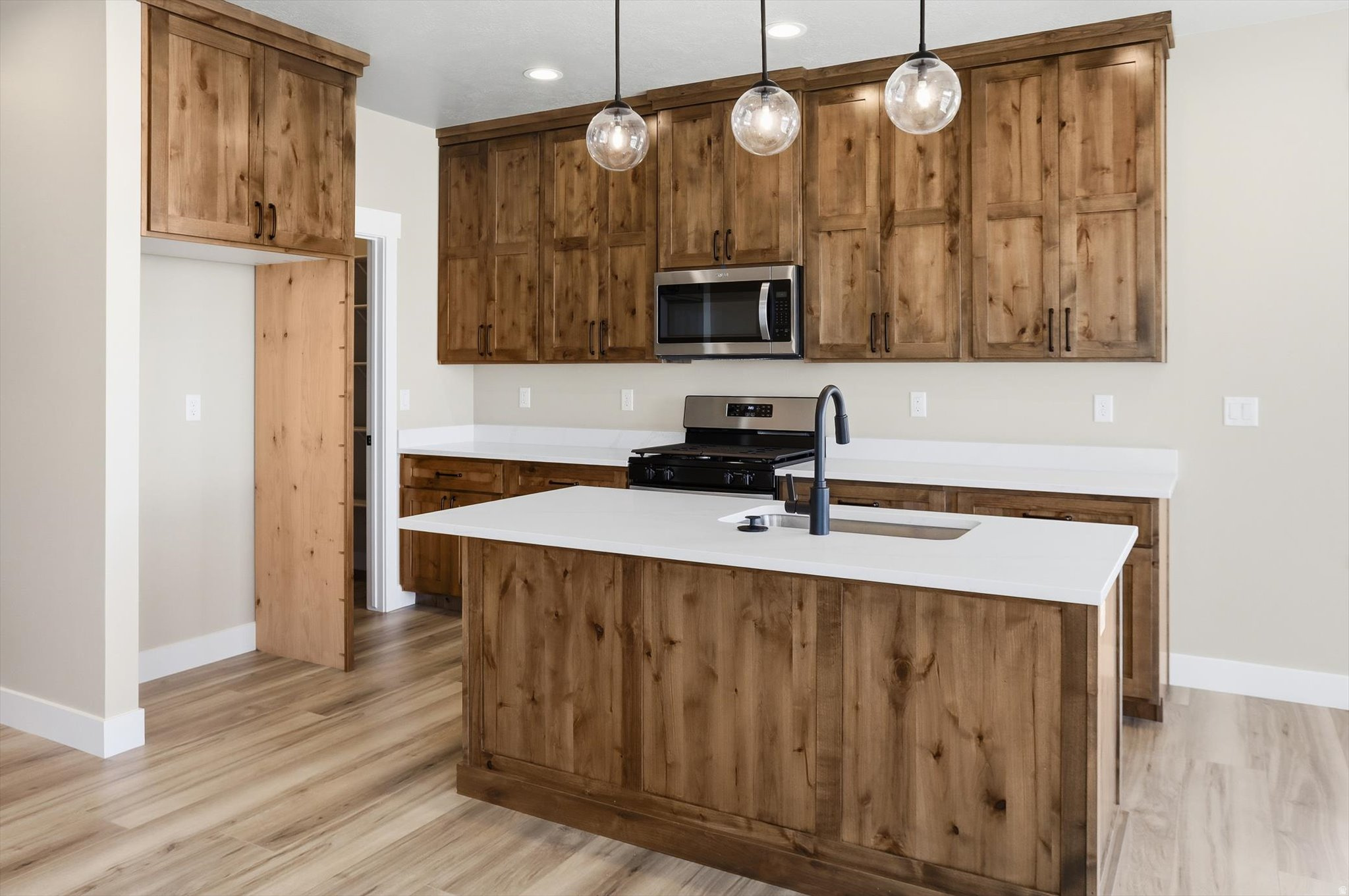 ESTATES AT RIVERVIEW - Residential