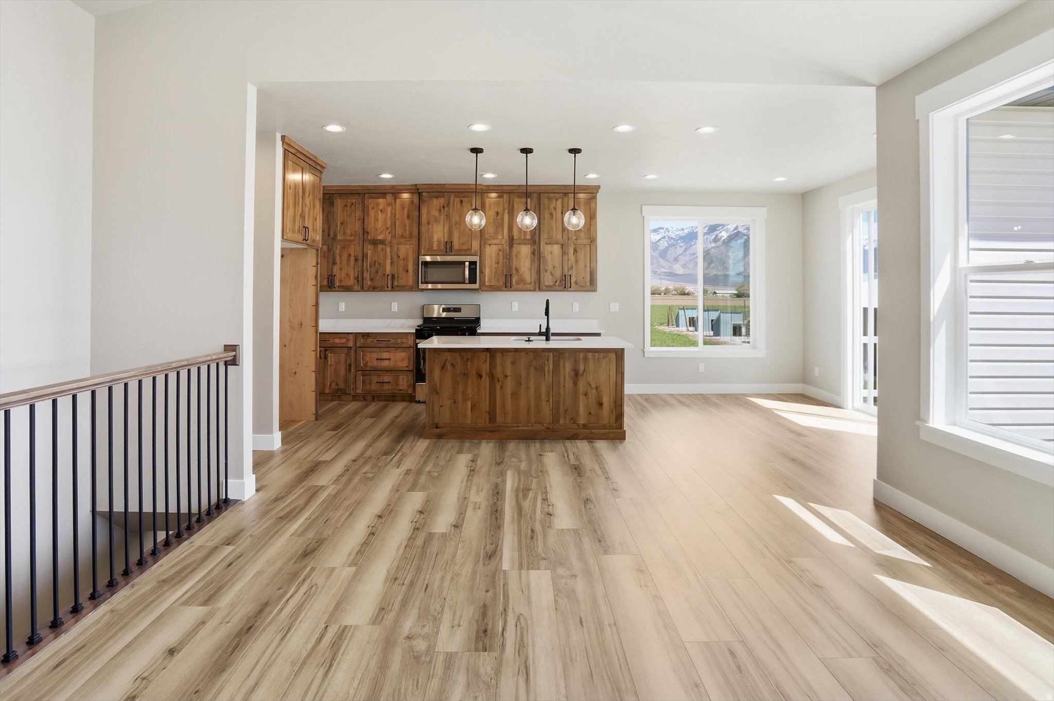 ESTATES AT RIVERVIEW - Residential