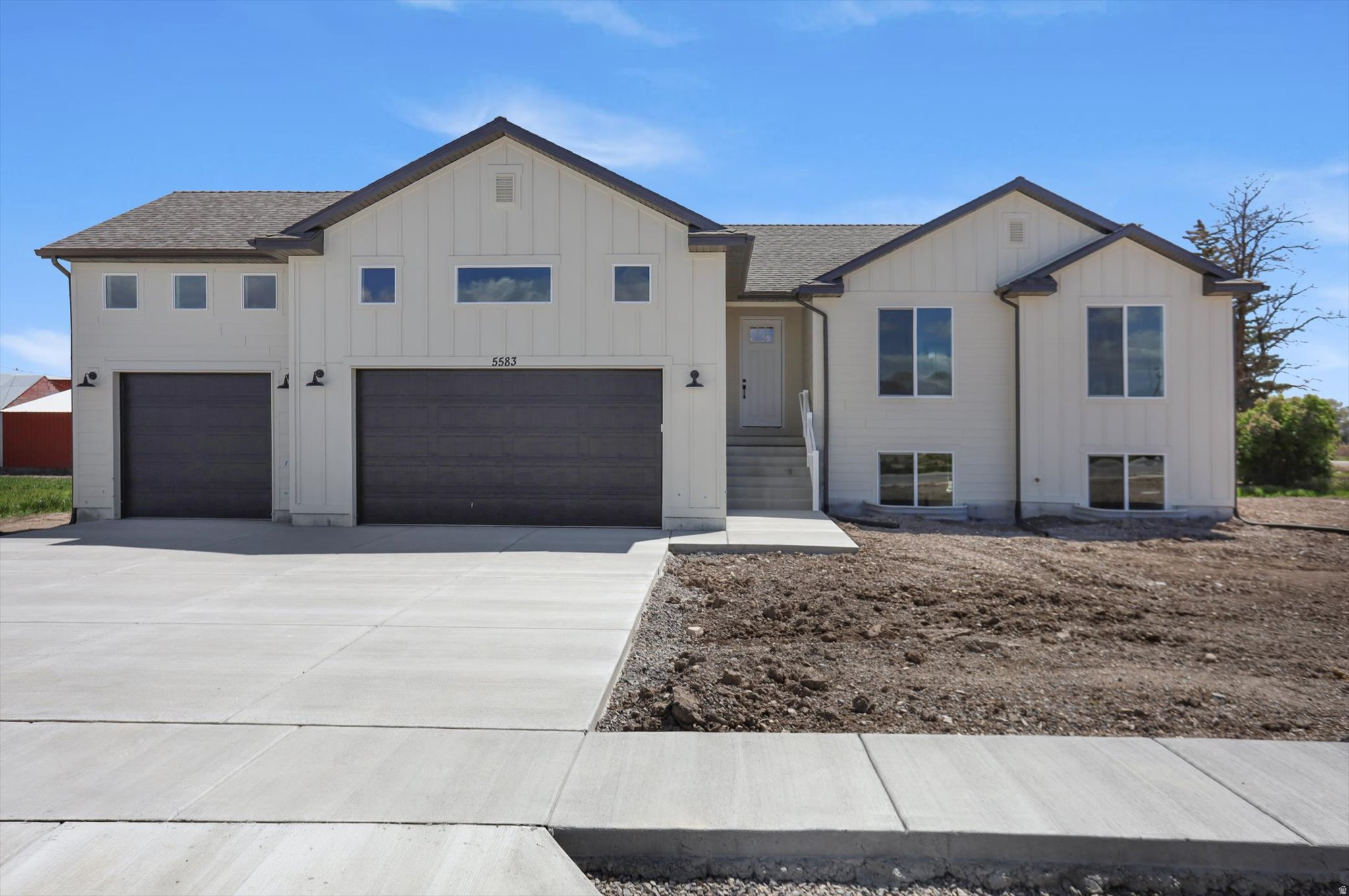 ESTATES AT RIVERVIEW - Residential