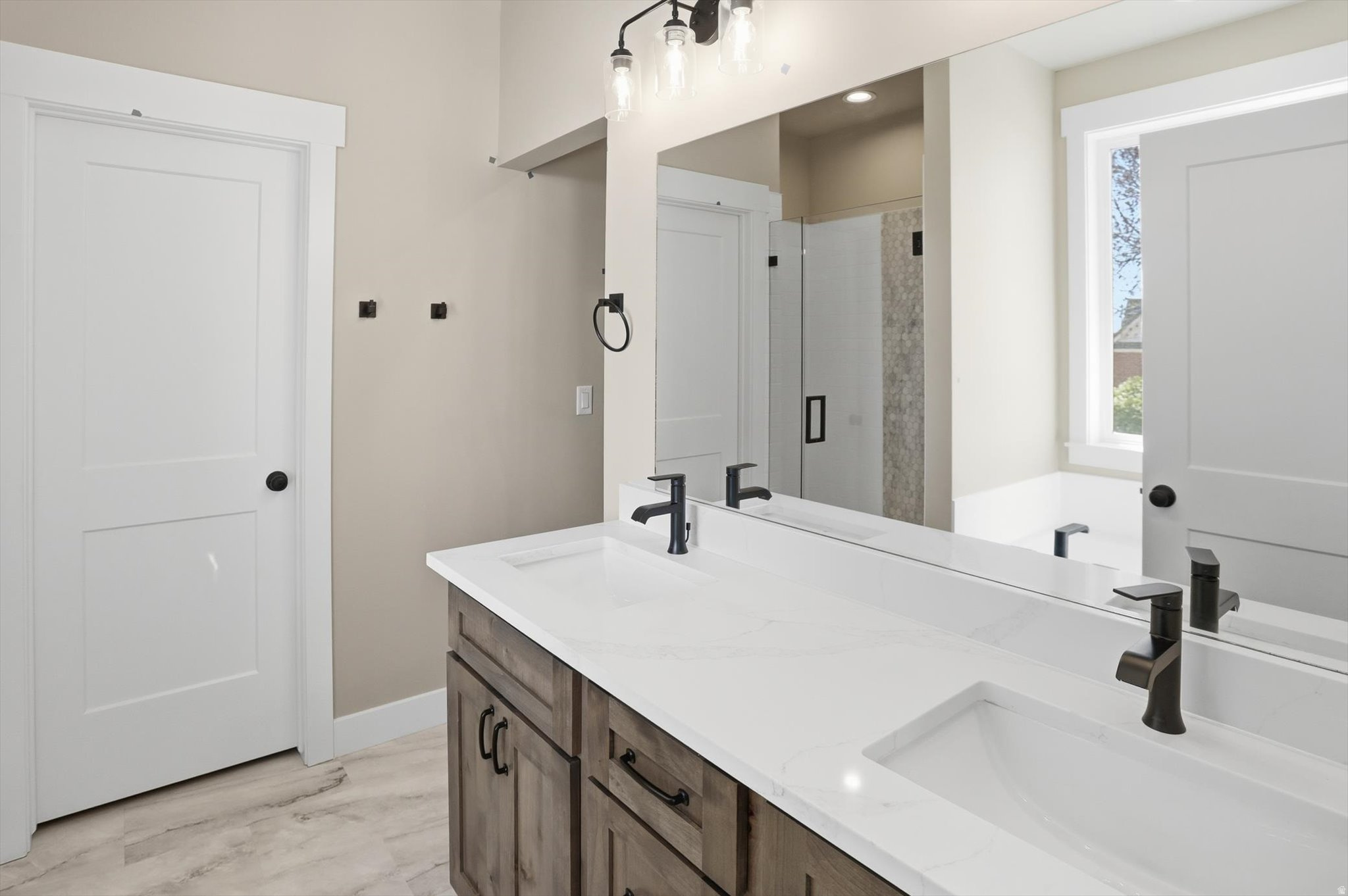 ESTATES AT RIVERVIEW - Residential