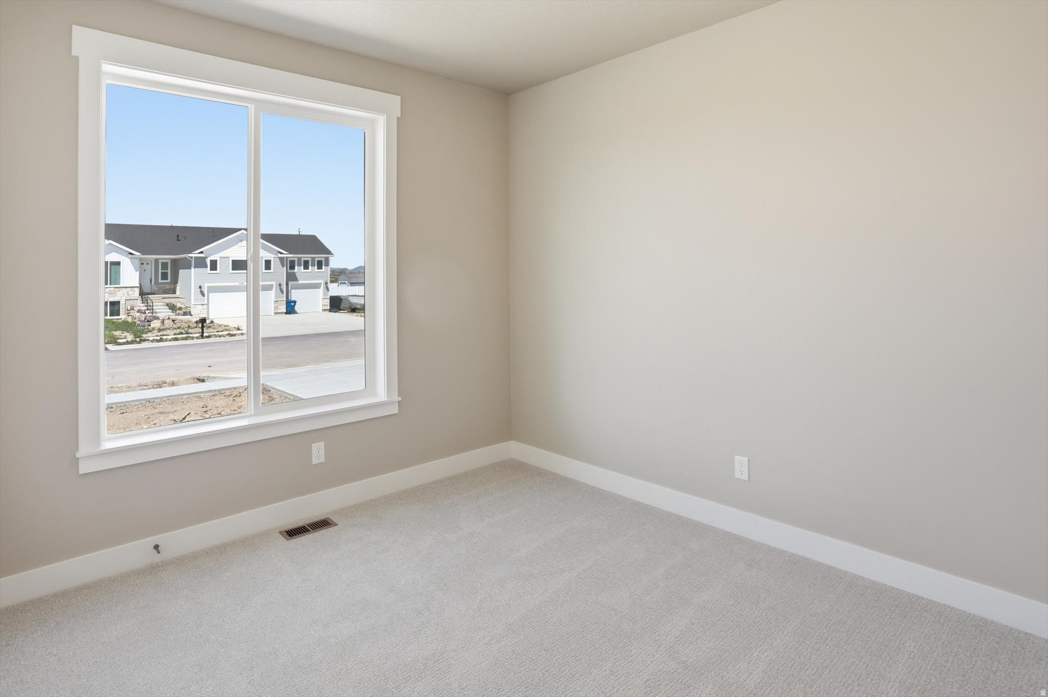 ESTATES AT RIVERVIEW - Residential