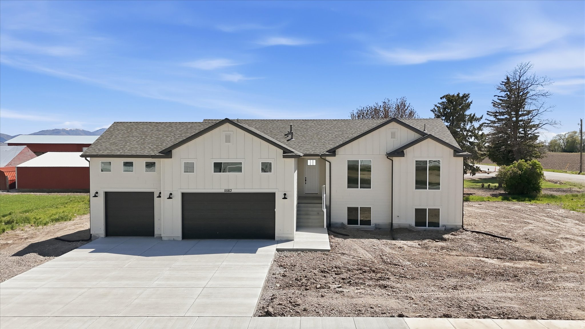 ESTATES AT RIVERVIEW - Residential