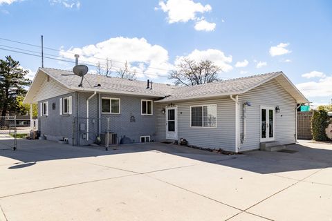 Tiny photo for 1371 E 8600 S, Sandy, UT 84093 (MLS # 2148458)